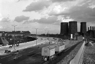 Berlin: Stadtautobahn; Verkehr am S-Bahnhof; Hohenzollerndamm; Rampe mit Überführung Schmargendorf