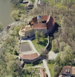 Lichtentanne-Schönfels. Burg Altschönfels (E. 12. Jh.). Luftbild-Schrägaufnahme von Nordosten