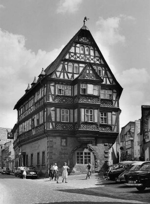 Miltenberg, Hauptstraße 219. Gasthof zum Riesen (1590)