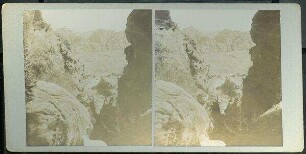 Deep Gorge at Petra [Schlucht von Petra]