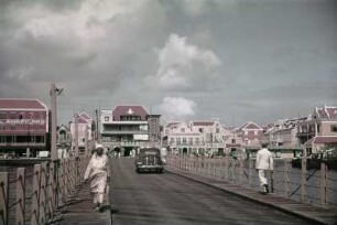 Curaçao, Königin-Emma-Brücke und Willemstadt : Reisefotos Curaçao. Königin-Emma-Brücke und Willemstadt