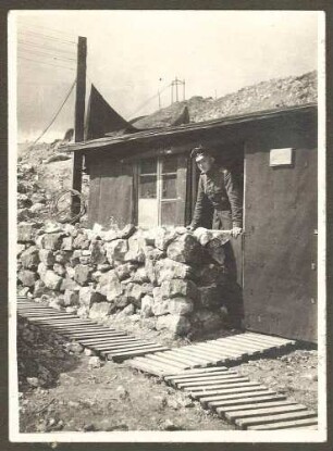 Sanzenbacher, Wilhelm, Dr. med.