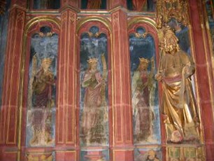 Nischen mit neugotischen Malereien (Allegorien der Tugend)