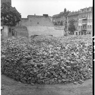 Negativ: Trümmer, Bundesallee 99, 1953