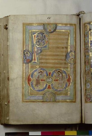 Ratmann-Sakramentar — Initialzierseite mit Kardinaltugenden Agnus Dei und Engeln, Folio fol. 118v