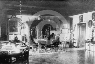 Salon (?) Herrenhaus Daugeln
