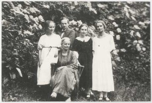 Helene Christaller und Kinder