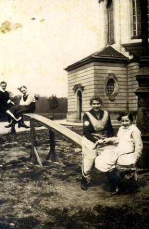 Viktoria-Pensionat. Schülerinnen - Gruppenfoto
