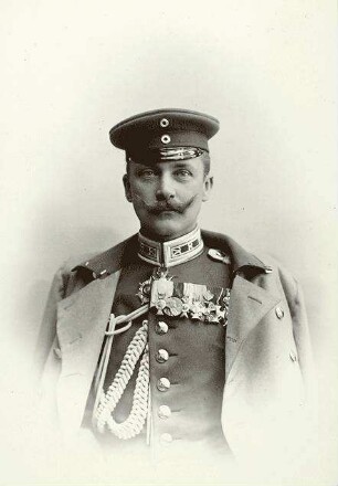Flotow, Theodor Freiherr von; Hauptmann, geboren am 06.03.1862 in Speyer