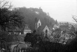 Pfirt, Ferrette: Kirche und Burgberg