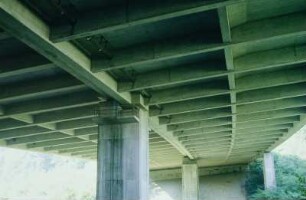 Rinderbach-Talbrücke bei Velbert (A 44)