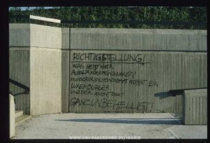 RICHTIGSTELLUNG! WAS HEISST HIER AUSSLÄNDERFEiNDLICHKEiT? IN UNSERER NACHBARSCHAFT WOHNT EiN LUXEMBURGER UND DER WOHNT DORT GANZ UNBEHELLIGT!