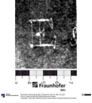 Buchstaben (zweikonturig): E&[...] (Fragment)