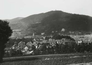Suhl, Stadtansicht : Suhl. Stadtansicht mit Kreuzkirche. Blick nach Nordwest zum Domberg