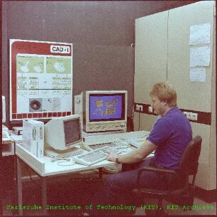 Arbeitsplatz für Computer Aided Design (CAD) der Projektträgerschaft Fertigungstechnik (PFT)