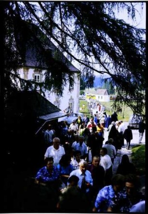 Wies: Touristen pilgern zur Wieskirche