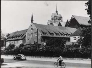Michaelskloster, Minden Wiederaufbau: Blick von der Klausenwallstraße auf Kloster und Dom nach dem Wiederaufbau
