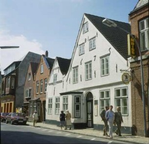 Husum. Häuserfassaden der Innenstadt