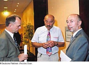 Ulrich Prasser (Hotel Mercure Newa), Matthias Griebel (Stadtmuseum) und Reinhard Herrmann (Hotel Mercure Newa) im Gespräch