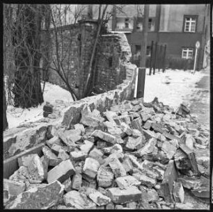 Eingerissene Backsteinwand in der Krummen Straße
