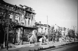 Chisinau: Häuserruinen am Boulevard Stefan Celbun (Stefan Celcel Mare)