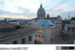 Palazzo dell'Unione Militare, Benetton Megastore
