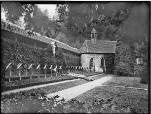 Kloster Lichtental Einsiedlerkapelle mit Friedhof