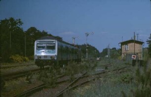 Altes Lager Lok Baureihe 229 Nahverkehrszug Ausfahrsignale