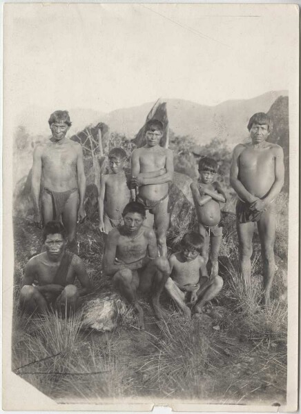 Aricuna (à gauche un pororó). Guyane