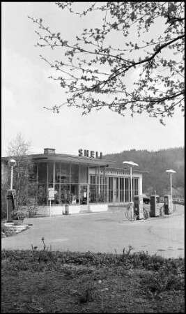 Badenweiler: Shell Tankstelle
