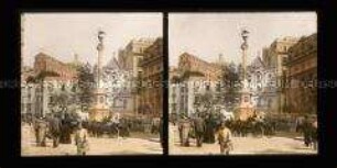 Märtyrer-Säule auf Piazza dei Martiri mit Gebäuden und Verkehr
