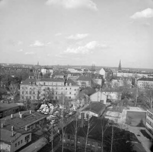 Dresden-Neustadt. Blick vom Wohnhaus Hospitalstraße 13/15 über das ehemalige Internat der Nolden-Schule (Volksbank AG), Glacisstraße 3, nach Nordosten