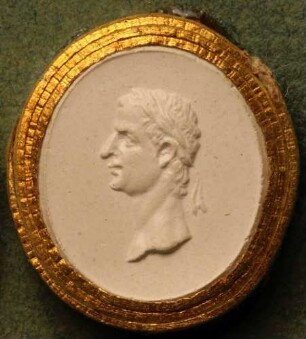 Profilbildnis des Caligula (Daktyliothek, Zweites Historisches Tausend)
