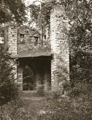 Burg Schwarzberg : Elbsandsteingebirge. Schwarzberg. Goßdorfer Raubschloß