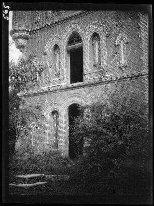 Estrées-Deniécourt (Dep. Somme, Frankreich): Schloss