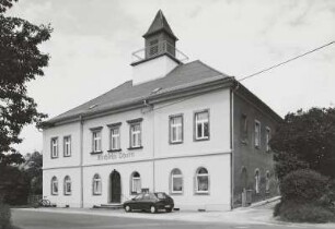 Ohorn, Kirchlehn : Ohorn. Kirchlehn Ohorn, ehemalige Dampfmühle, seit 1930 Betsaal (um 1850, nach 1900), Schulstraße 20. Straßenansicht