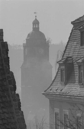 Blick auf den Turm der Frauenkirche in Meißen