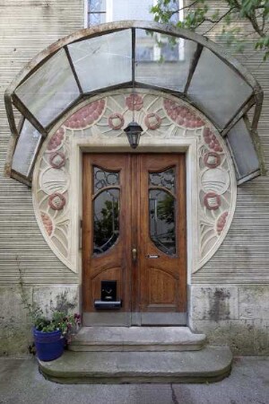 Villa Rauner — Portal
