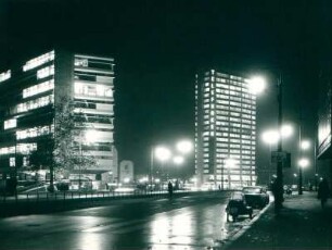 Ernst Reuter Platz. Sicht von der Hardenbergstraße bei Nacht