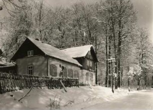 Neustadt in Sachsen, Schmidtweg. Hohwaldschänke. Straßenansicht