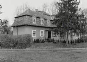 Milkel, Wohnhaus : Milkel (Kreis Bautzen), Wohnhaus (der Schlossanlage), Nummer 5b, 18. Jahrhundert, Gartenansicht