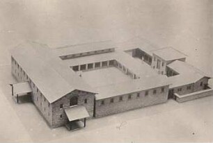 Saalburg (Taunus). Modell des Praetoriums. (Gebäudegruppe in der Mitte der Saalburg auch Principia genannt)