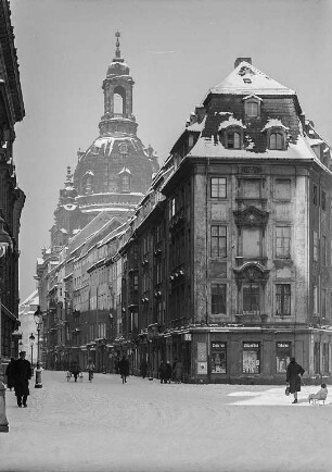 Dresden. Rampische Straße und Frauenkirche : Dresden, Blick in die Rampische Straße zur Frauenkirche