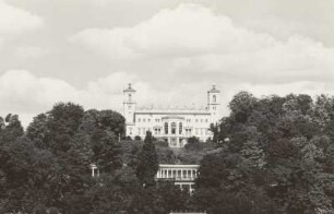 Dresden-Loschwitz, Bautzner Straße 130. Schloss Albrechtsberg (1850-1854; A. Lohse). Gartenfront über die Terrassenanlage