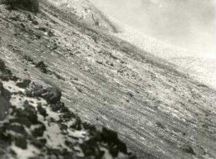 Stübelgletscher am Nordwest Chimborazo bei 5700 m - hinten Zackenfirn