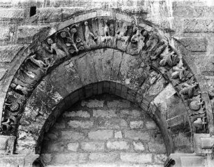 Bari. Staufische Kernburg (1233/12409). Portal in der Westseite