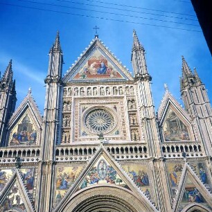 Santa Maria Assunta — Fassade