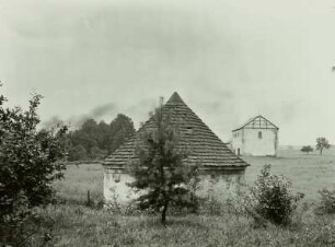 Großschirma, Friedrich August Erbstollen, Pulverhaus und Treibeschacht der Zeche Kurprinz