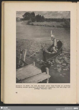 Fluss mit Boot und Steg