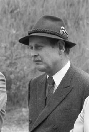 Erstes Karlsruher Naturschutzgebiet "Altrhein Maxau". Vorstellung des Geländes durch Regierungspräsident Dr. Trudpert Müller